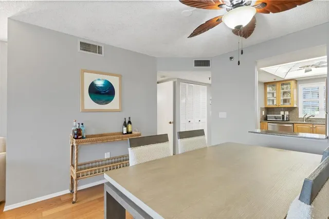 $425,000 | 1001 Benjamin Franklin Drive, Unit 403, Sarasota, FL 34236