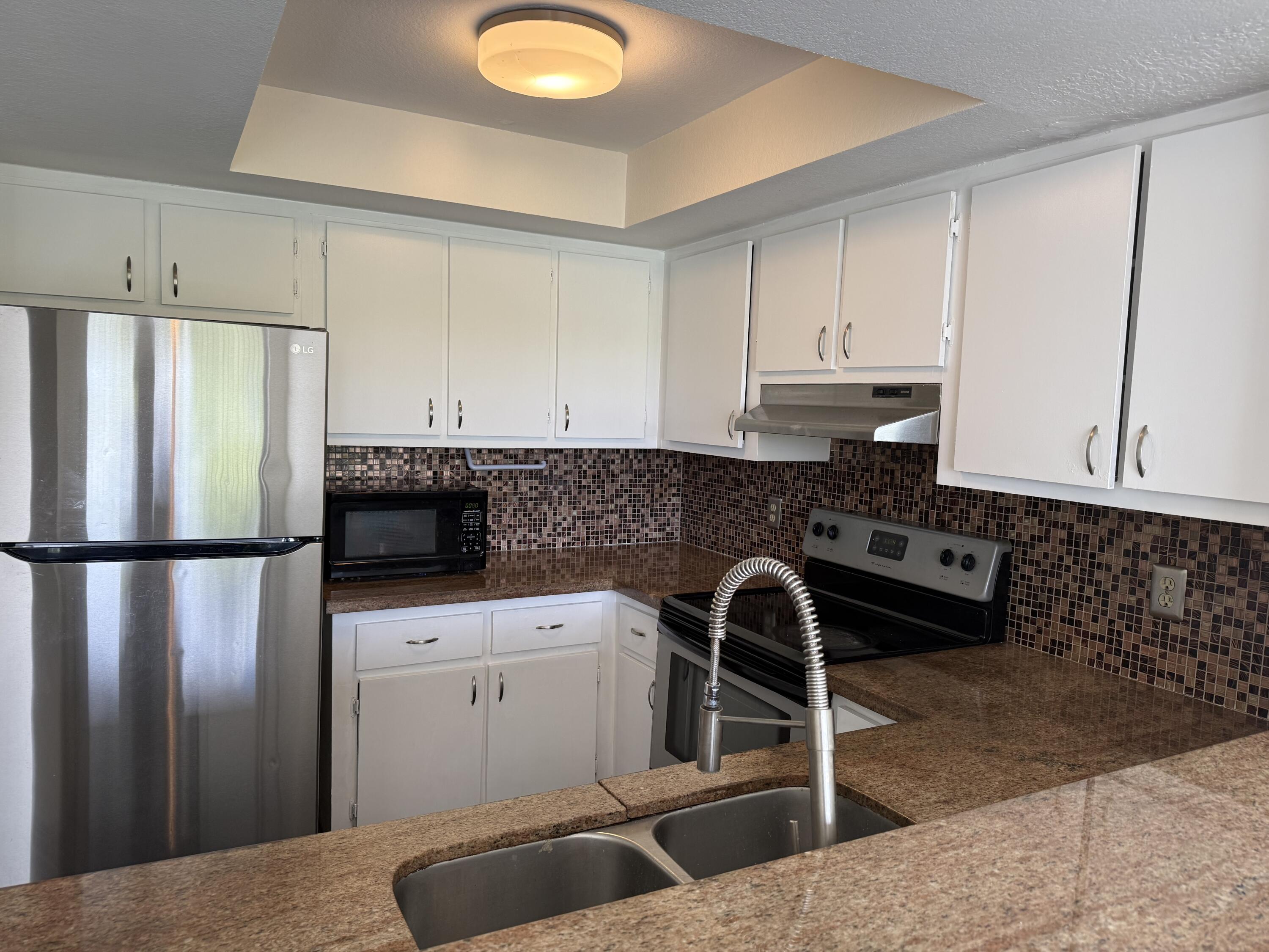 9500 Southwest 3rd Street, Unit 222 Boca Raton, FL 33428 - Photo 9 of 38 IMG_5514