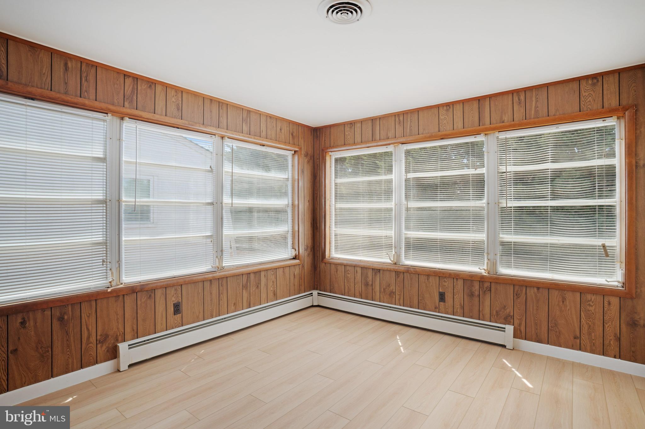 9 Norway Road Toms River, NJ 08757 - Photo 28 of 33 Bonus/ Sun Room - rear exit to back patio & Garage