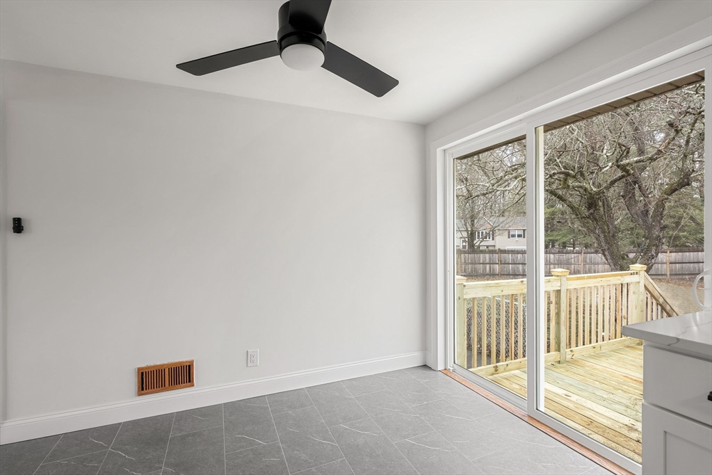 15 Phillip Road Billerica, MA 01821 - Photo 12 of 36