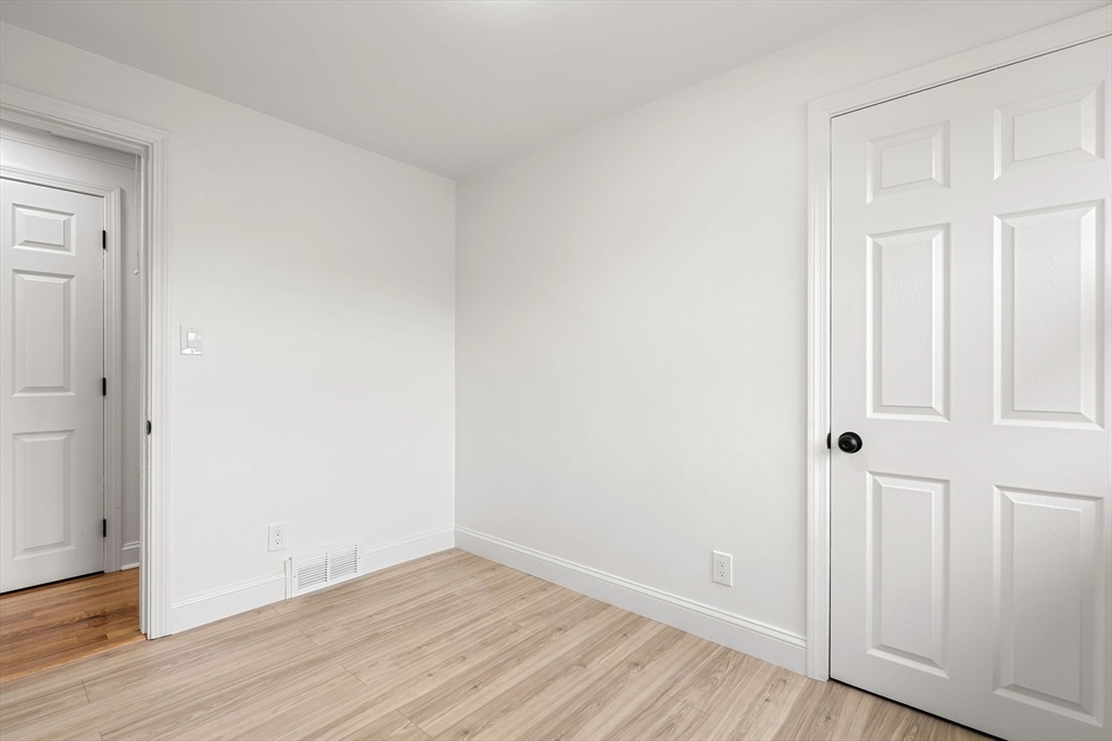 15 Phillip Road Billerica, MA 01821 - Photo 20 of 36