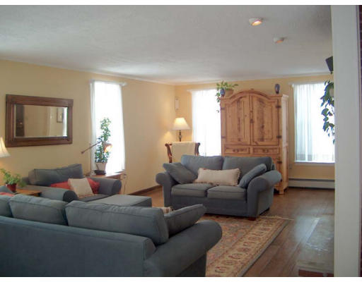 18 Lafayette Road Hull, MA 02045 - Photo 3 of 6 Gallery Image 3