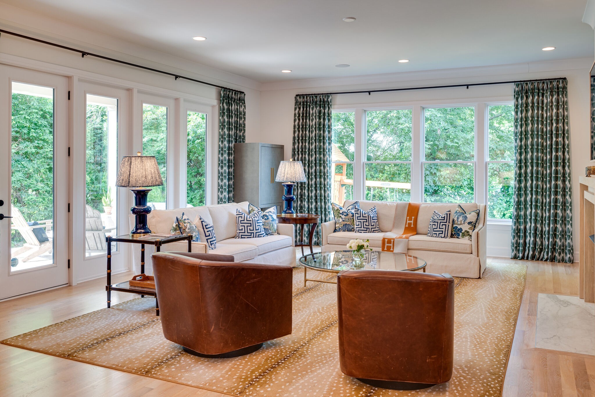 3503 Robin Road Nashville, TN 37204 - Photo 19 of 56 a living room with couch and a large window