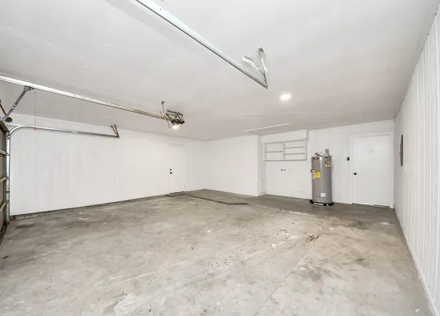 $255,000 | 3305 Avenue R, Rosenberg, TX 77471