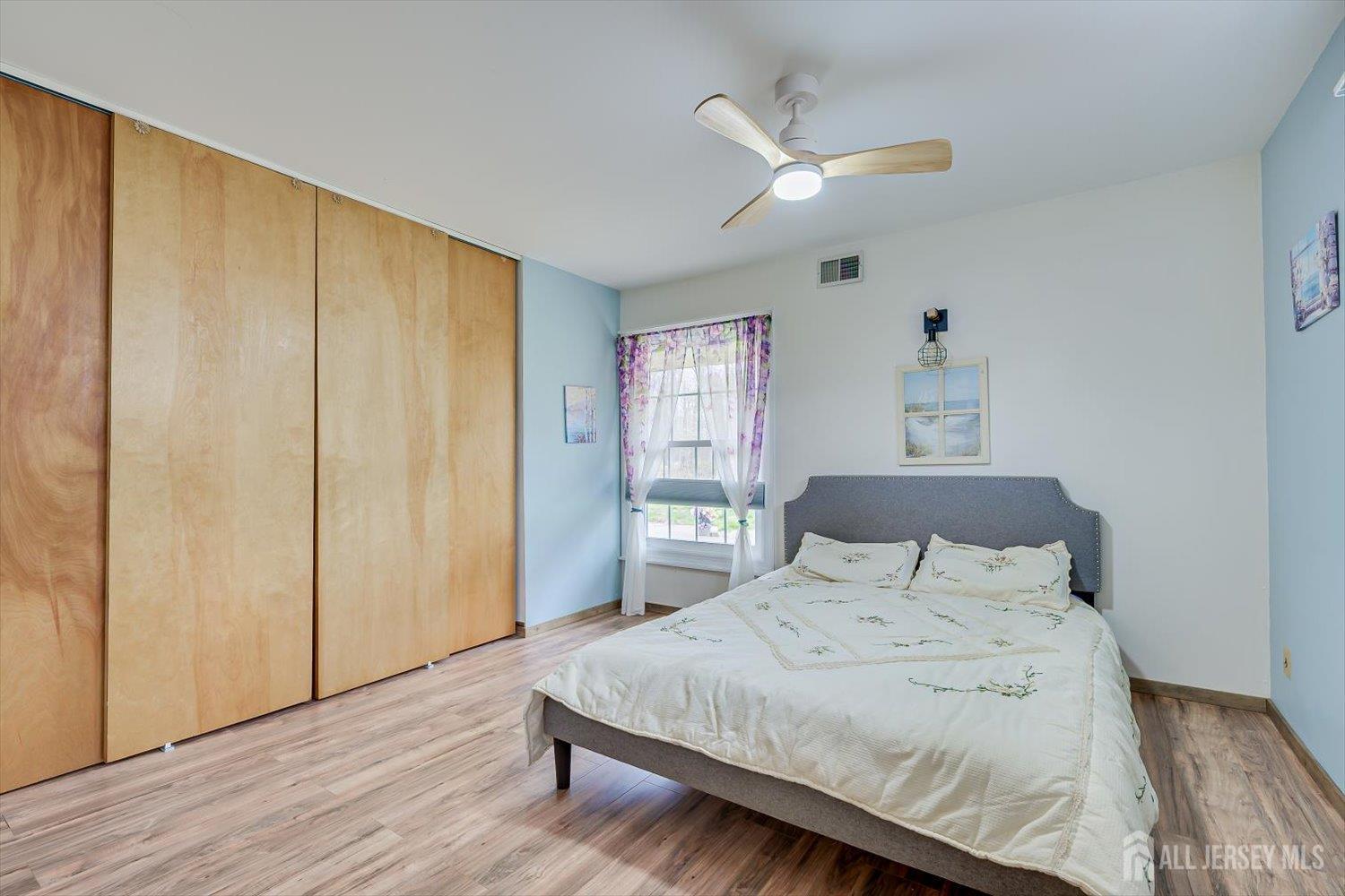 138 Woodland Road Piscataway, NJ 08854 - Photo 23 of 47