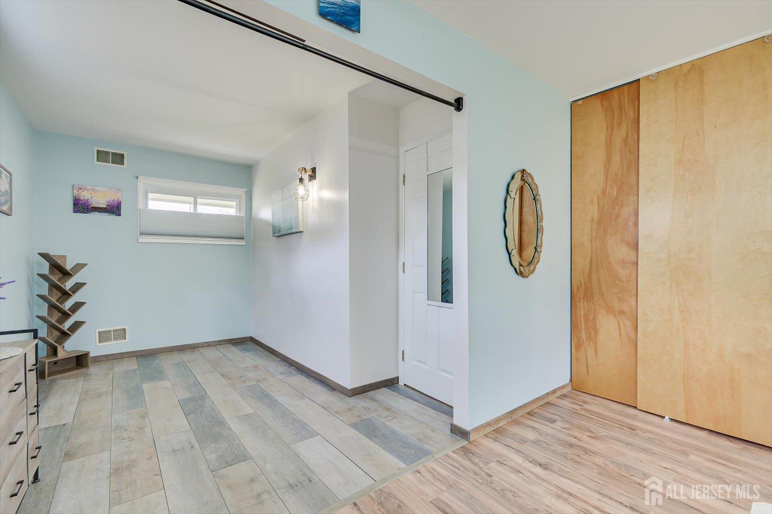 138 Woodland Road Piscataway, NJ 08854 - Photo 25 of 47