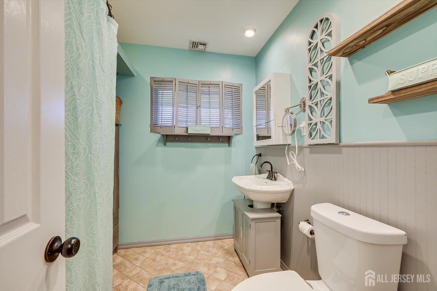 138 Woodland Road Piscataway, NJ 08854 - Photo 27 of 47