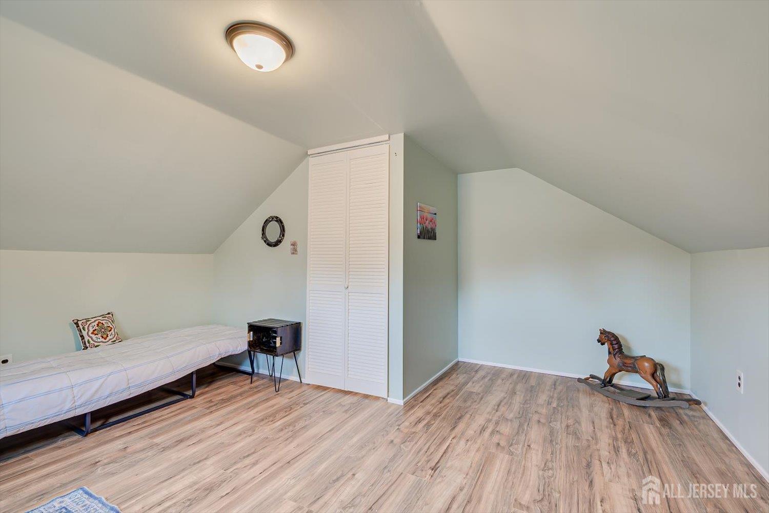 138 Woodland Road Piscataway, NJ 08854 - Photo 29 of 47