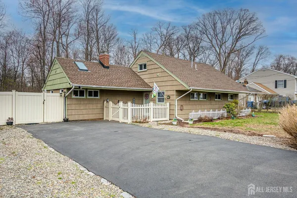 $538,800 | 138 Woodland Road, Piscataway, NJ 08854