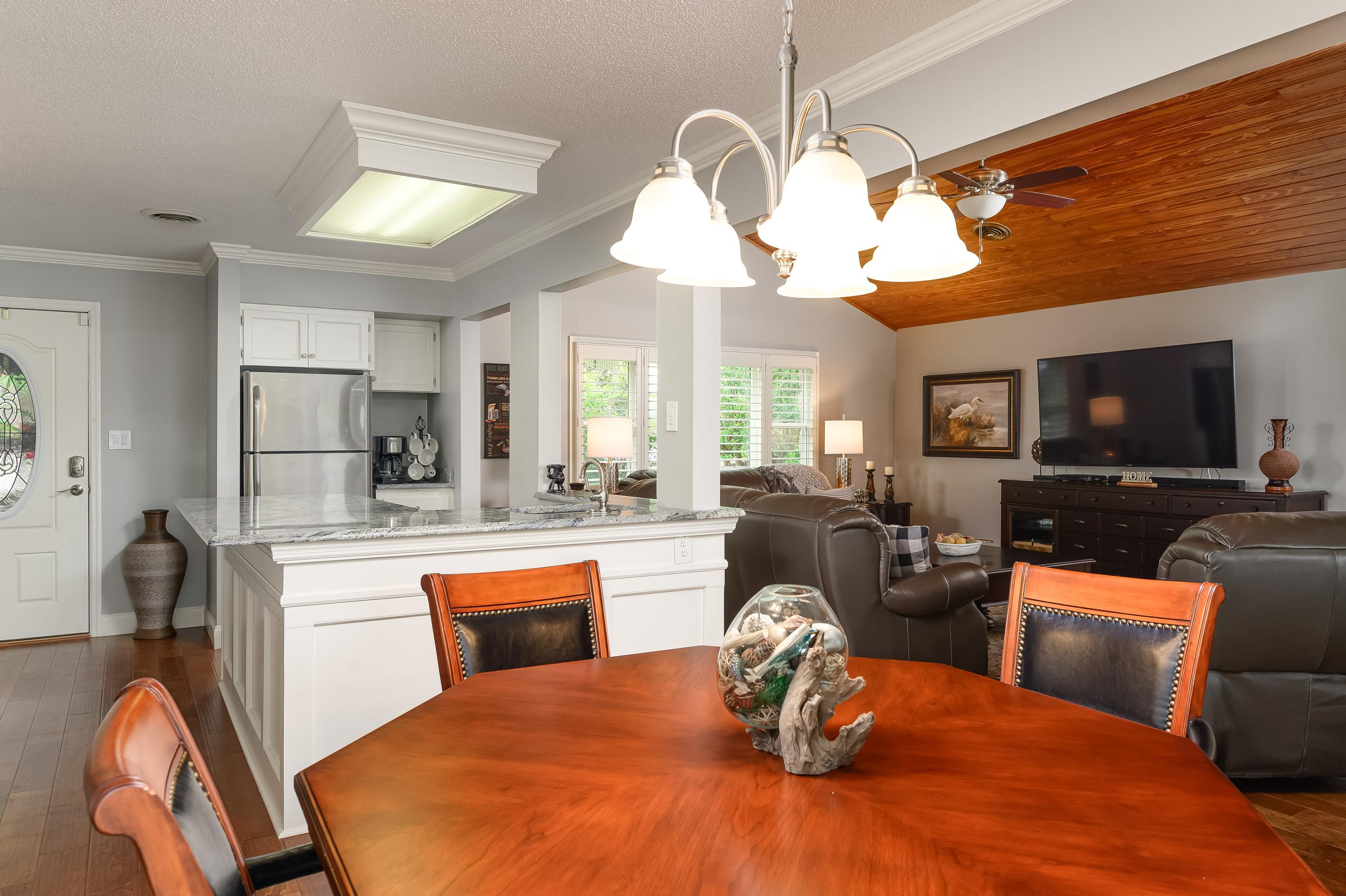 1059 Hiwassee Circle Decatur, TN 37322 - Photo 8 of 69 1059_Hiwassee_Cir_0034