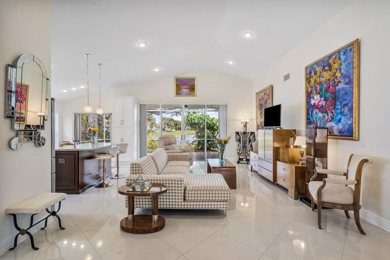 22562 Esplanada Drive Boca Raton, FL 33433 - Photo 6 of 45 living