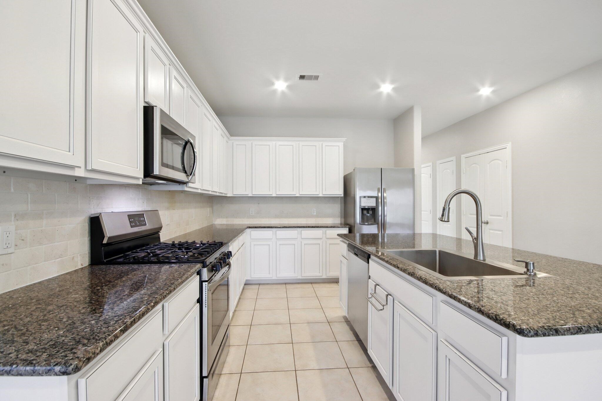 4426 Lone Alcove Drive Spring, TX 77386 - Photo 12 of 25