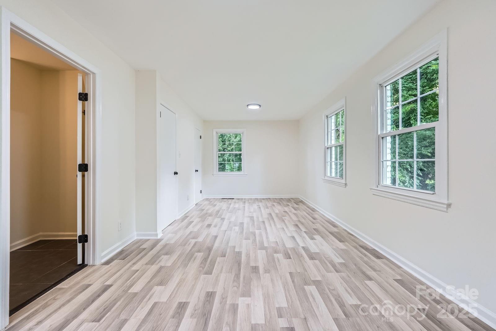 1224 East Woodlawn Road Charlotte, NC 28209 - Photo 14 of 47