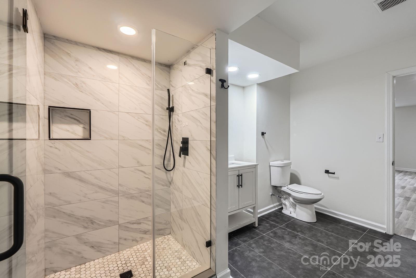 1224 East Woodlawn Road Charlotte, NC 28209 - Photo 30 of 47