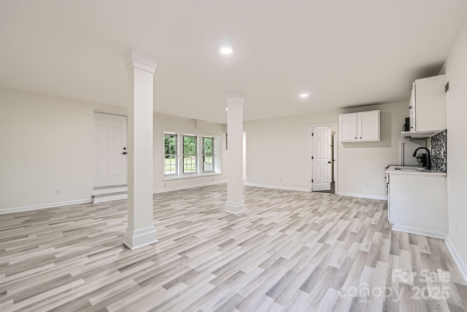 1224 East Woodlawn Road Charlotte, NC 28209 - Photo 36 of 47