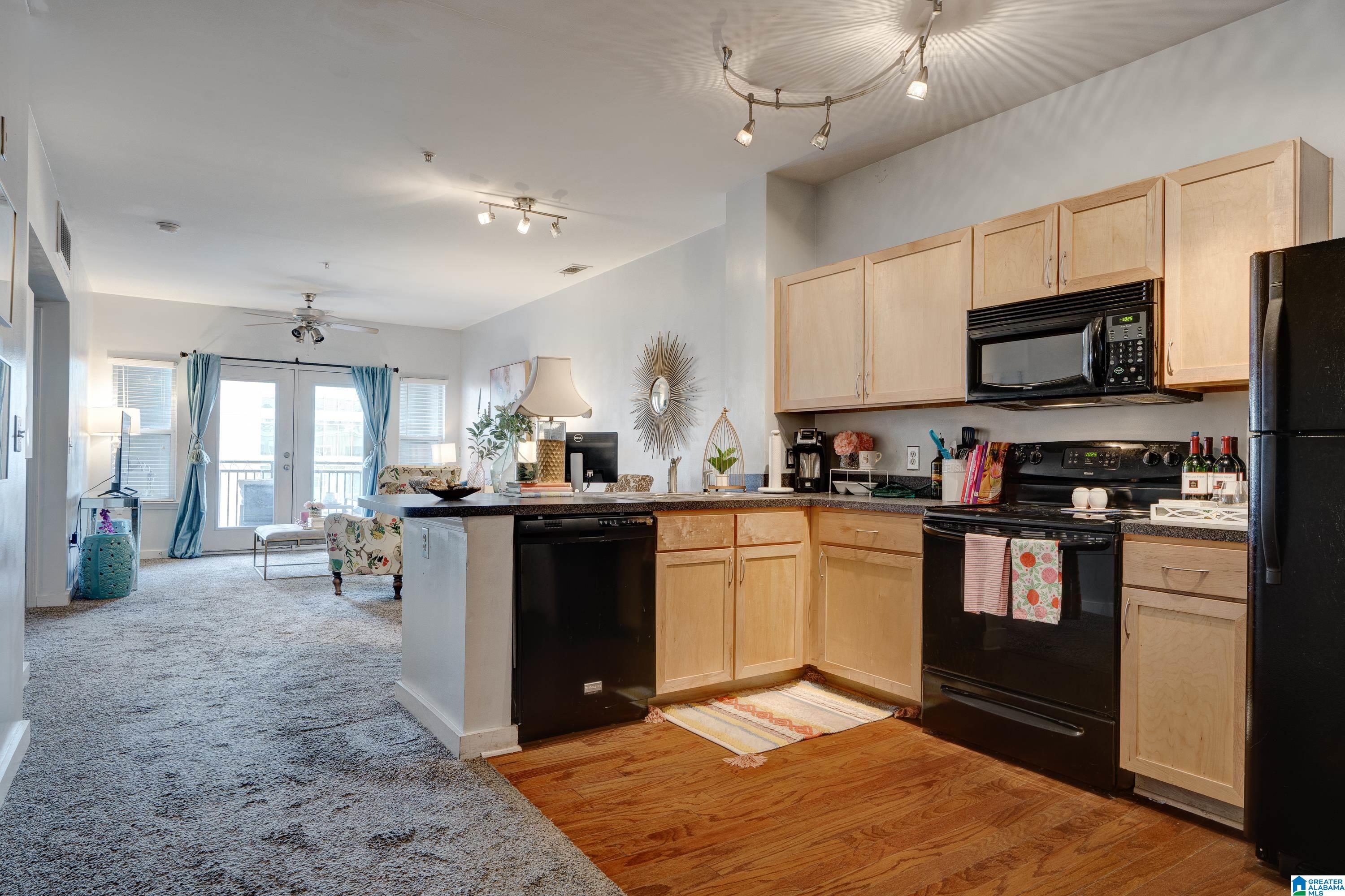 401 20th Street South, Unit 409 Birmingham, AL 35233 - Photo 6 of 37