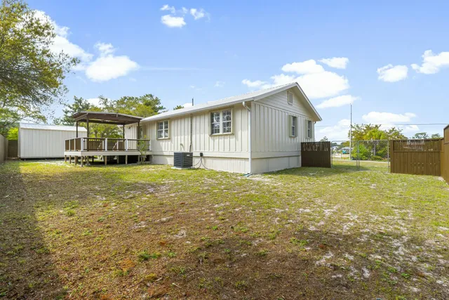a front view of house with yard
