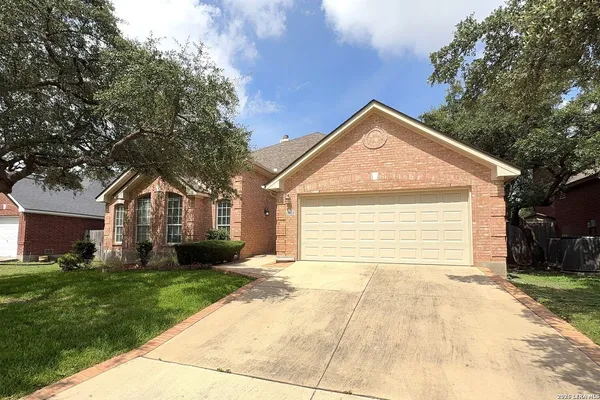 $2,900 | 13539 Chappel View, San Antonio, TX 78249