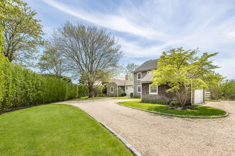 $6,400,000 | 26 Osborn Farm Lane, Wainscott, NY 11975