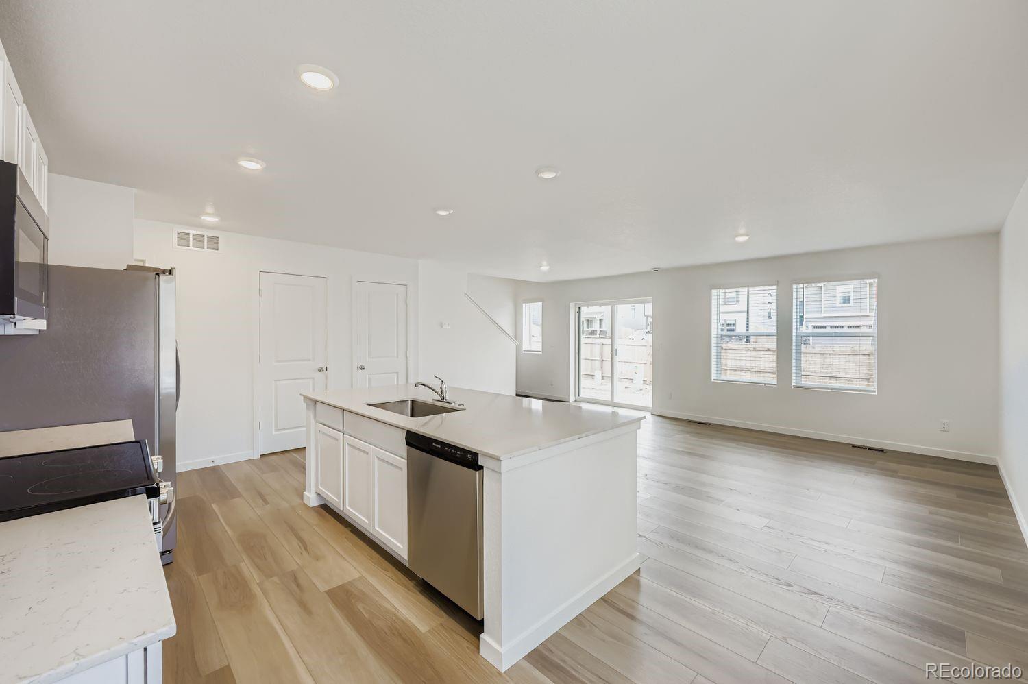 8994 Blue Feather Loop Colorado Springs, CO 80908 - Photo 4 of 18