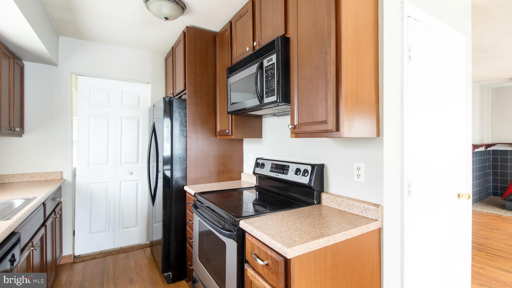 330 Salisbury Road Edgewater, MD 21037 - Photo 8 of 36