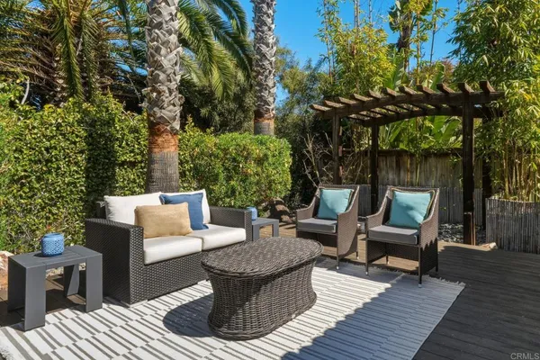 $1,949,000 | 630 Poinsettia Park North, Encinitas, CA 92024