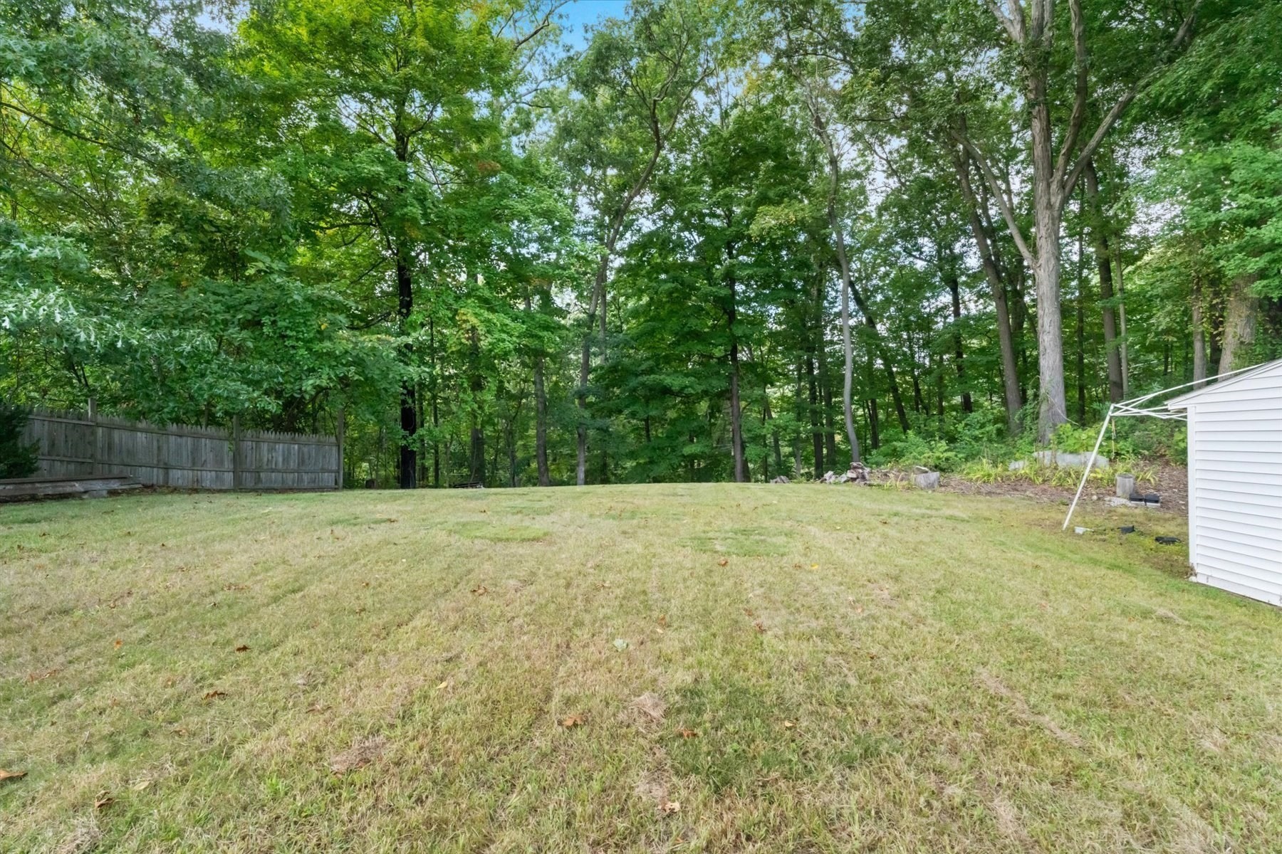 82 Boston Road Sutton, MA 01590 - Photo 38 of 39 Gallery Image 38