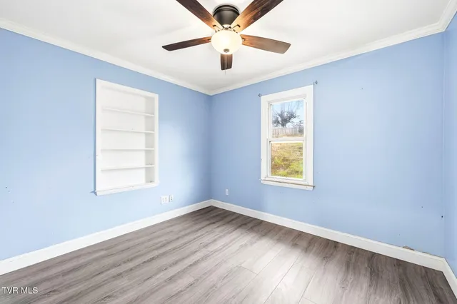 $249,900 | 200 Independence Avenue, Mount Carmel, TN 37645