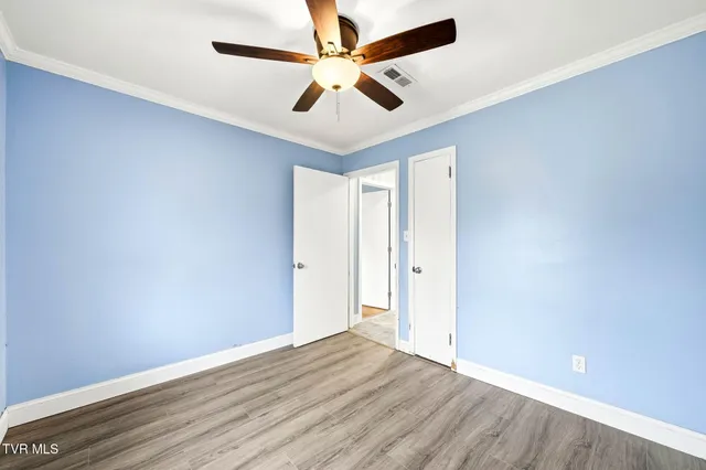 $234,999 | 200 Independence Avenue, Mount Carmel, TN 37645