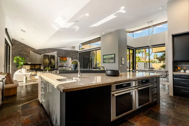 $3,199,000 | 335 Patel Place, Palm Springs, CA 92264