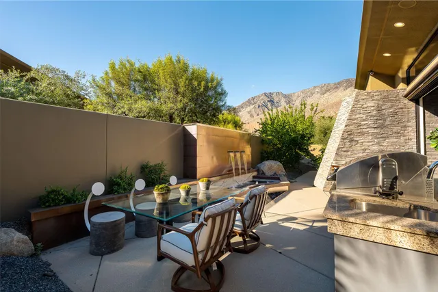 $3,199,000 | 335 Patel Place, Palm Springs, CA 92264