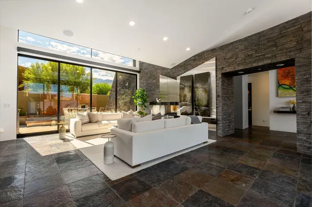 $3,199,000 | 335 Patel Place, Palm Springs, CA 92264