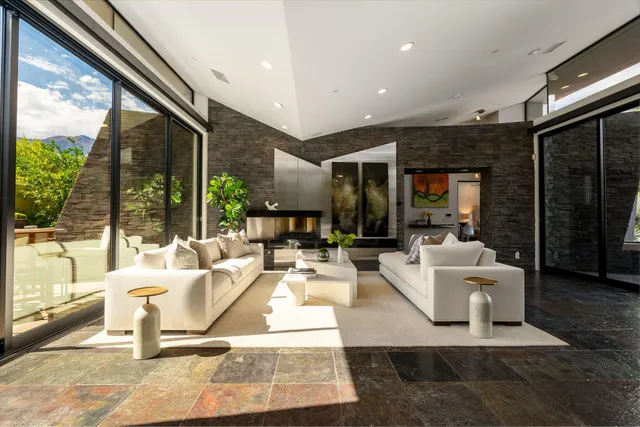 $3,199,000 | 335 Patel Place, Palm Springs, CA 92264