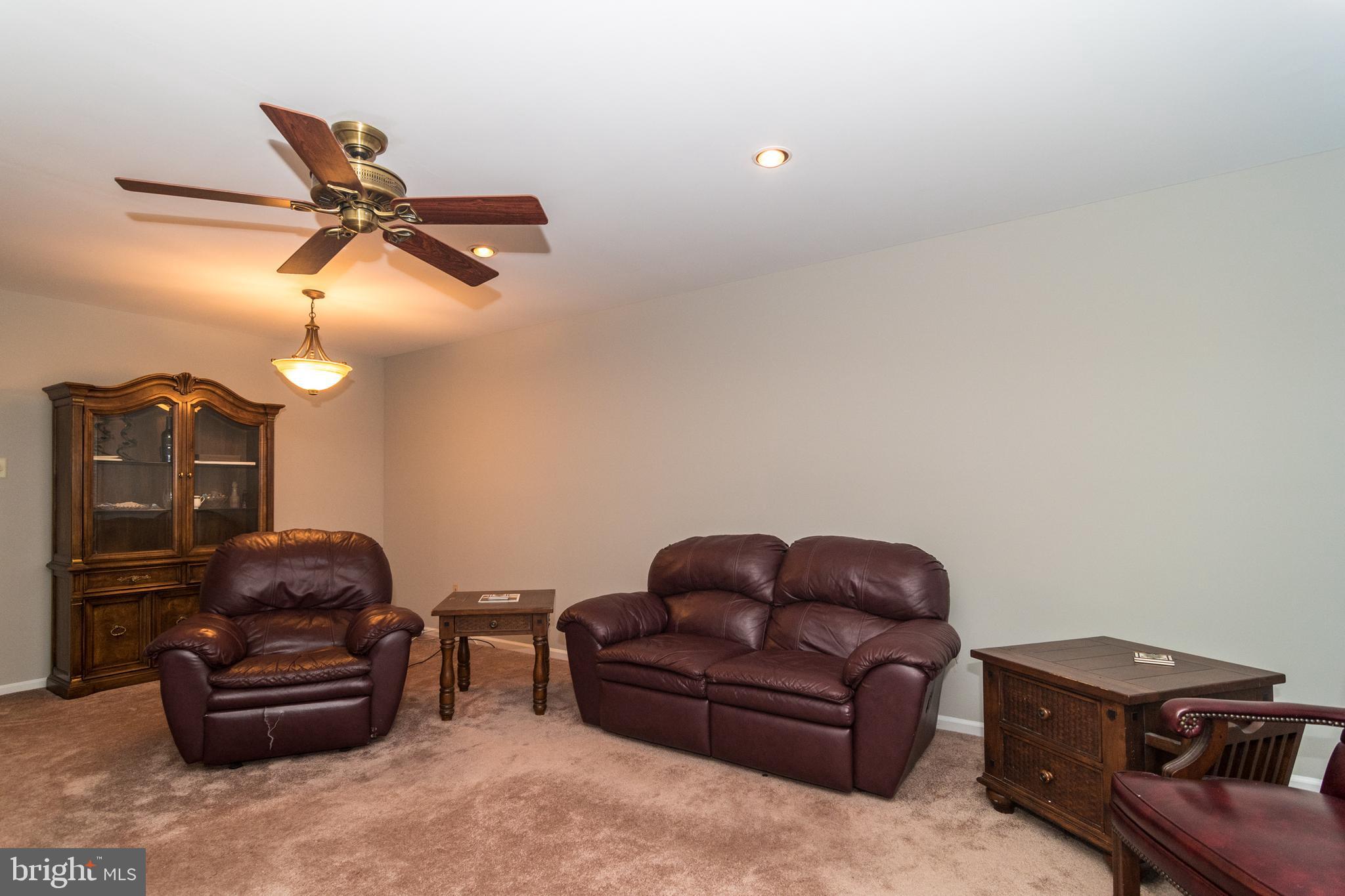 67 Charing Cross Road, Unit 34 Doylestown, PA 18901 - Photo 7 of 31 Living Room/Dining Room