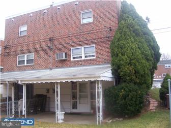 134 Ridgefield Road Philadelphia, PA 19154 - Photo 3 of 8 Exterior Back