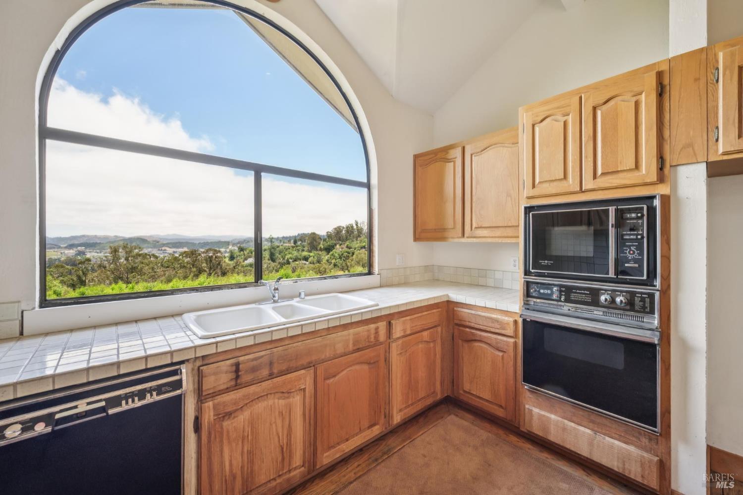 260 Highland Avenue San Rafael, CA 94901 - Photo 24 of 66