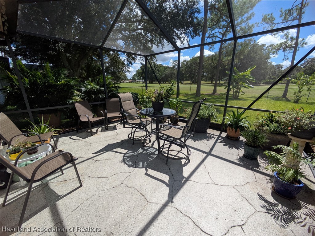 2708 Par Road Sebring, FL 33872 - Photo 23 of 33 a view of yard with patio