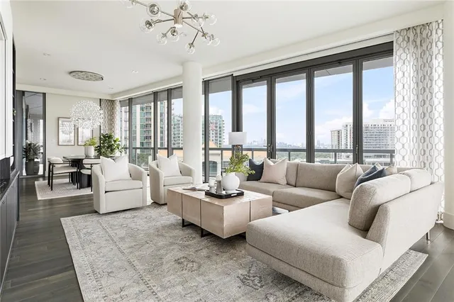 $2,599,000 | 3107 Peachtree Road Northeast, Unit 1101, Atlanta, GA 30305