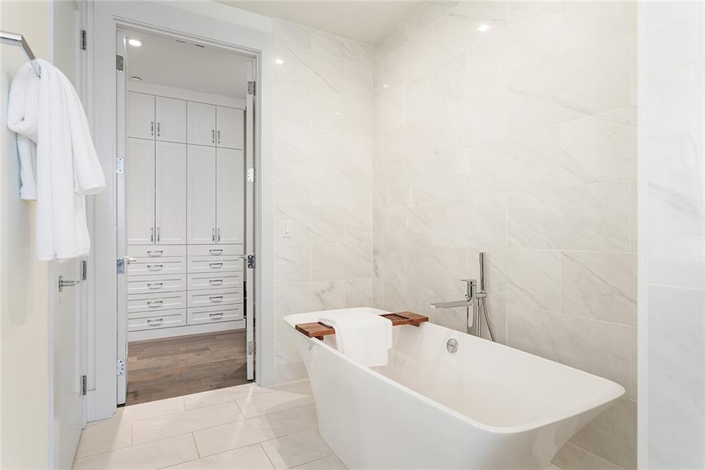 3107 Peachtree Road Northeast, Unit 1101 Atlanta, GA 30305 - Photo 13 of 33