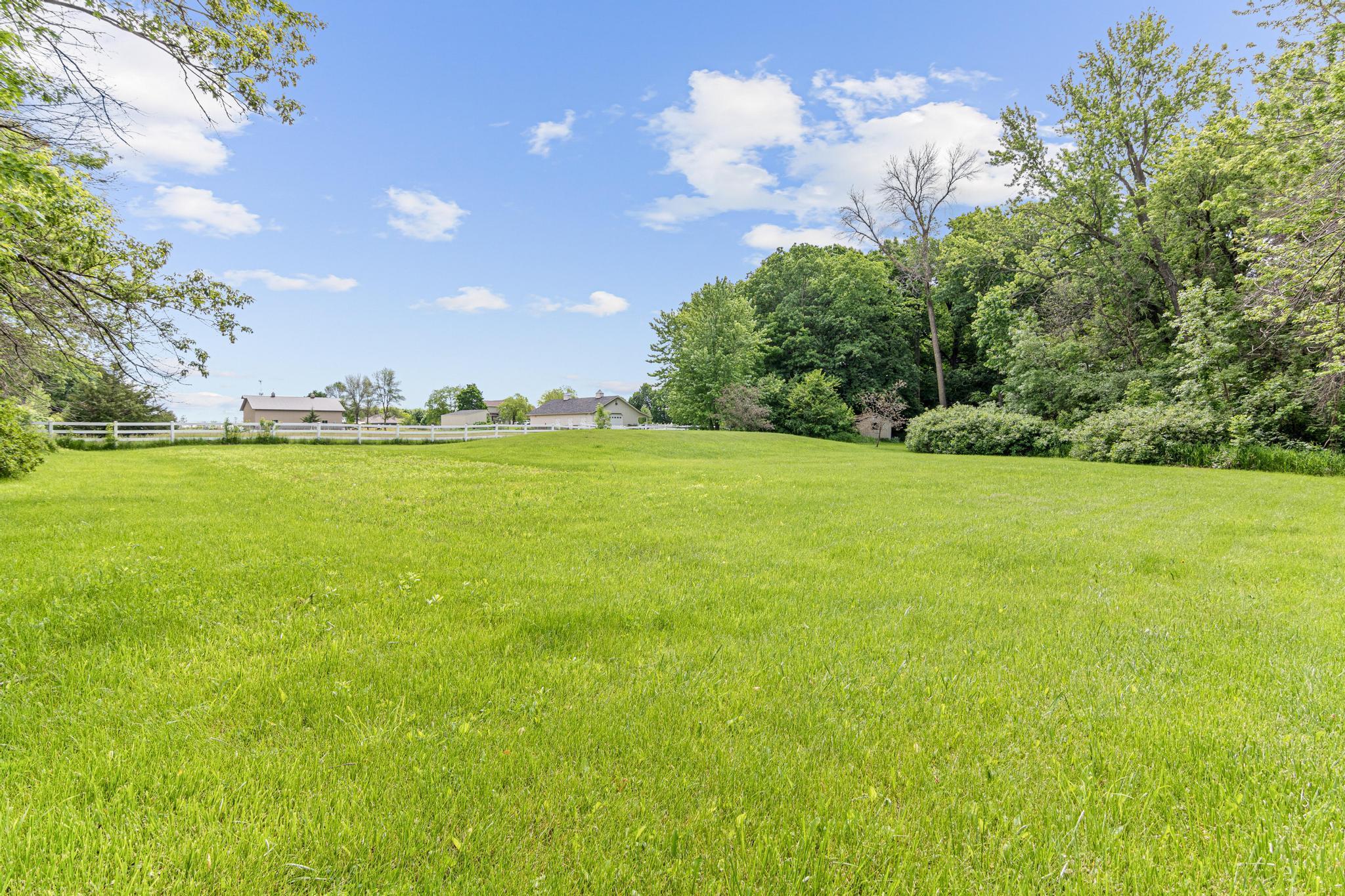 5540 Timber Trail Maple Plain, MN 55359 - Photo 3 of 41