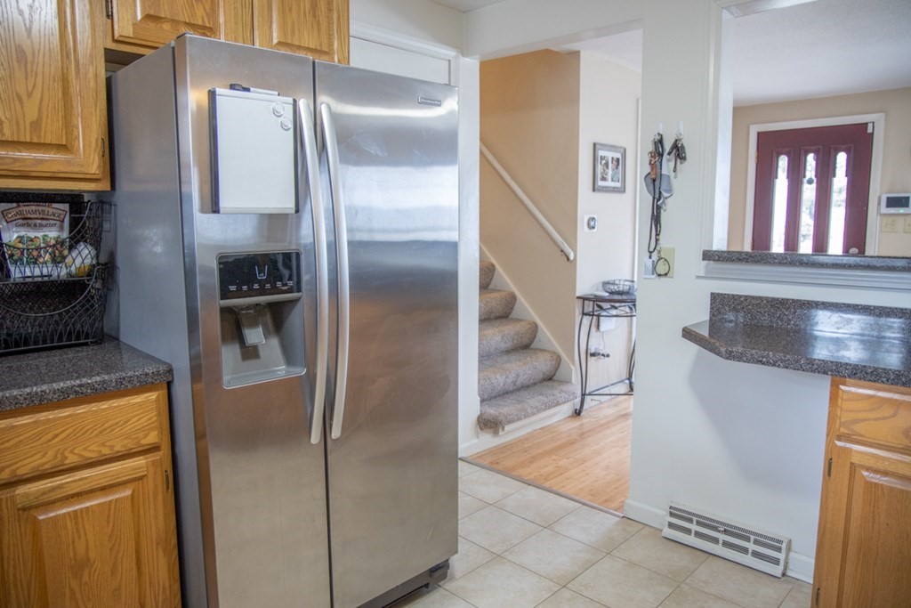 75 Deepfield Road Springfield, MA 01118 - Photo 10 of 31 Gallery Image 10