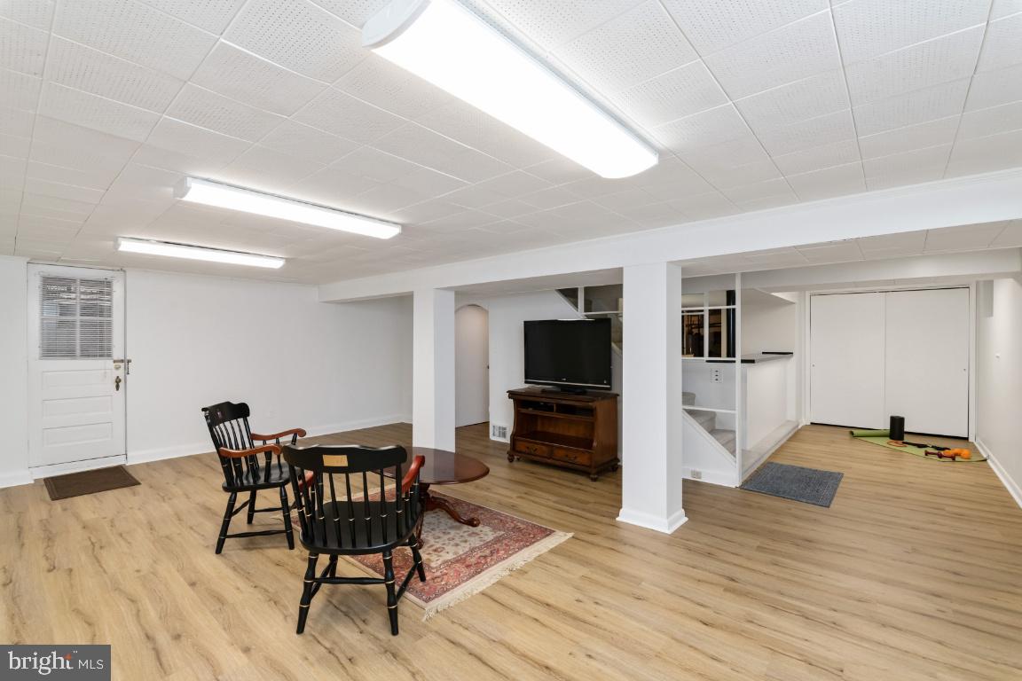 111 St Dunstans Road Baltimore, MD 21212 - Photo 29 of 40