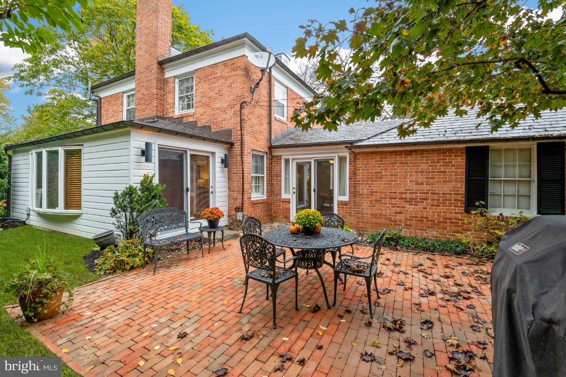 111 St Dunstans Road Baltimore, MD 21212 - Photo 35 of 40