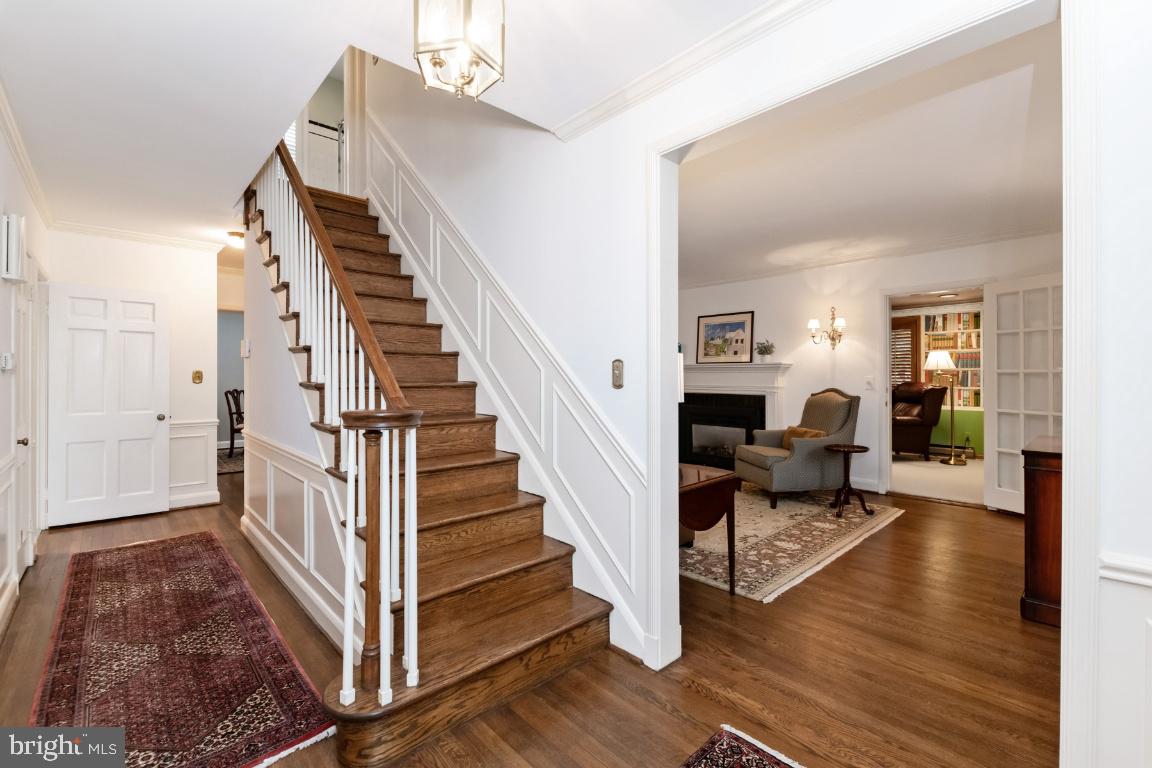 111 St Dunstans Road Baltimore, MD 21212 - Photo 5 of 40