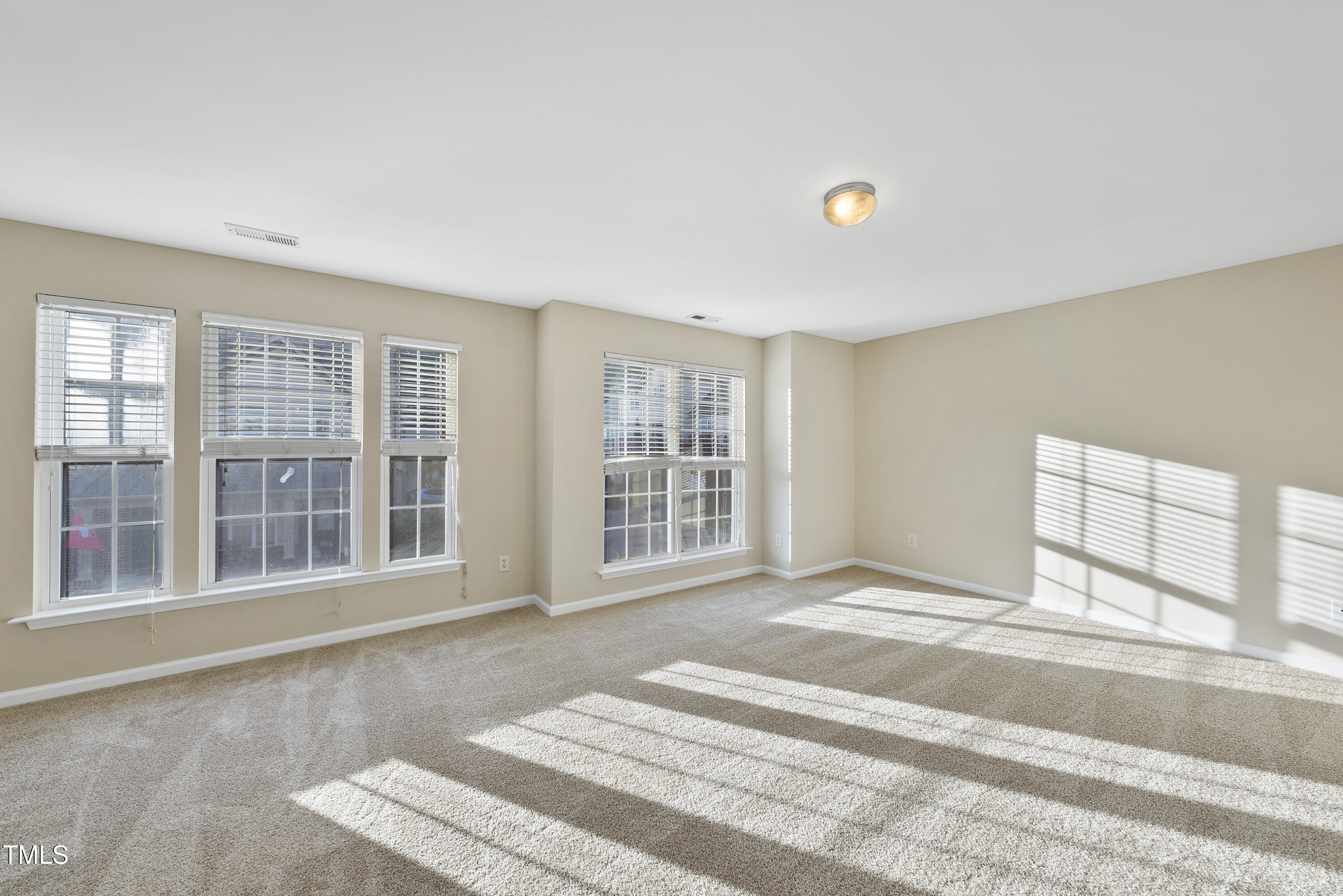 10132 Blackwell Drive Raleigh, NC 27617 - Photo 18 of 29 DSC02563