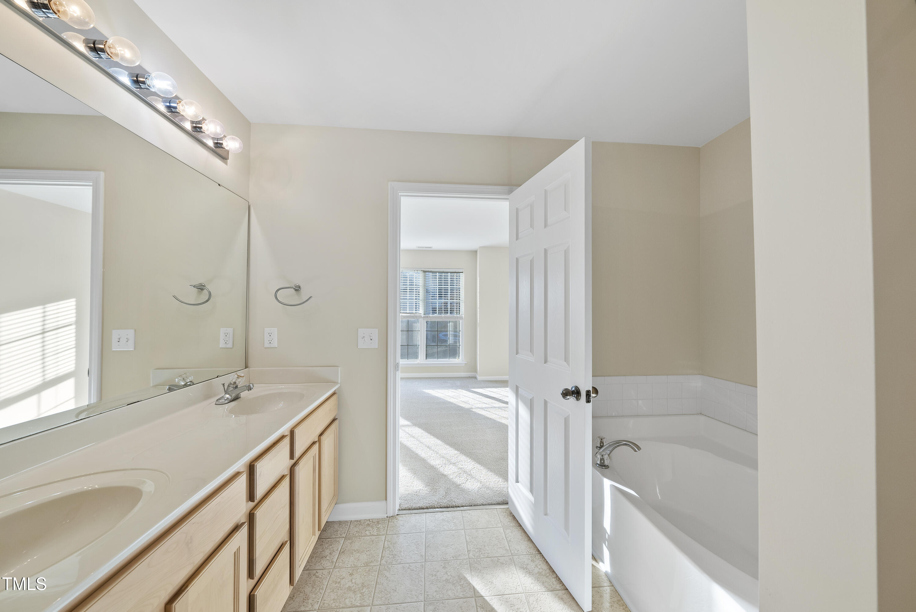 10132 Blackwell Drive Raleigh, NC 27617 - Photo 24 of 29 DSC02581