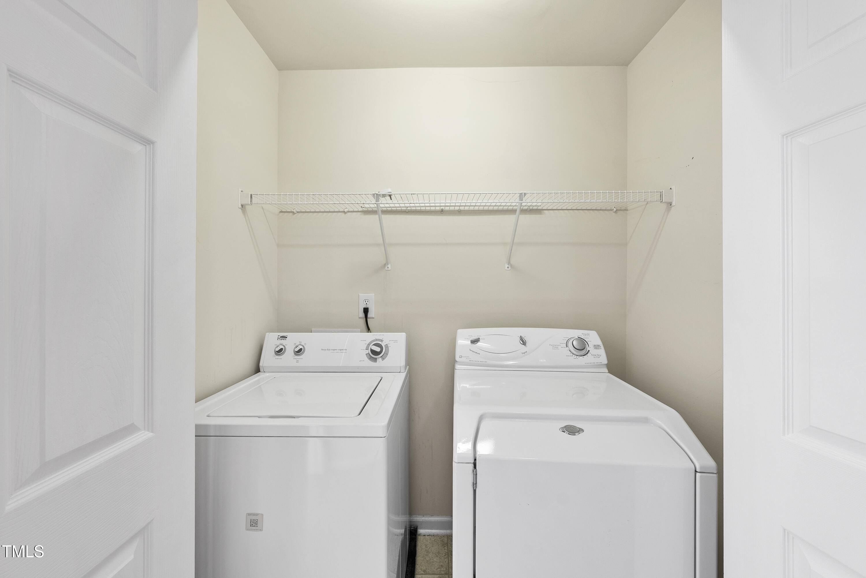 10132 Blackwell Drive Raleigh, NC 27617 - Photo 26 of 29 DSC02560
