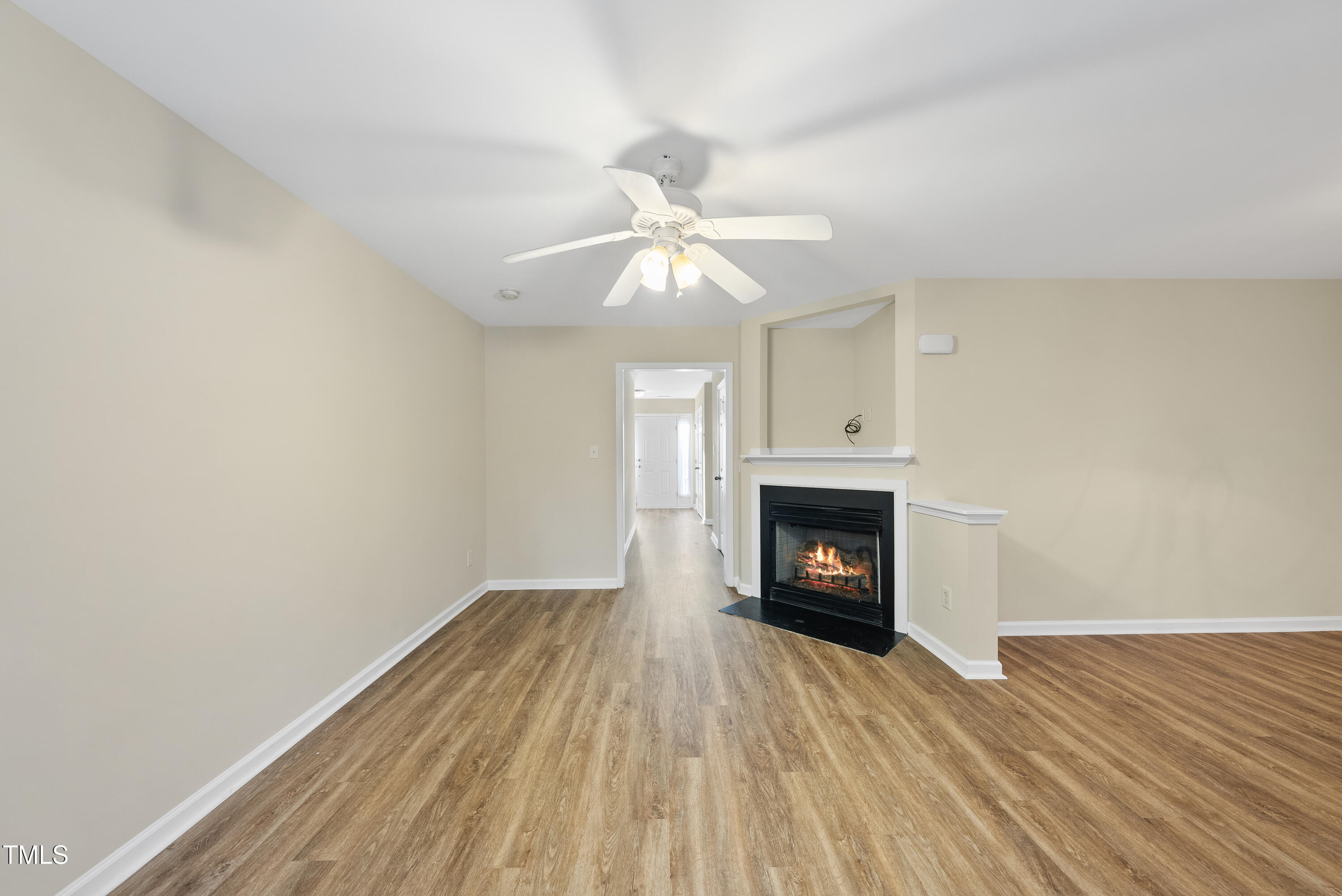 10132 Blackwell Drive Raleigh, NC 27617 - Photo 6 of 29 DSC02518