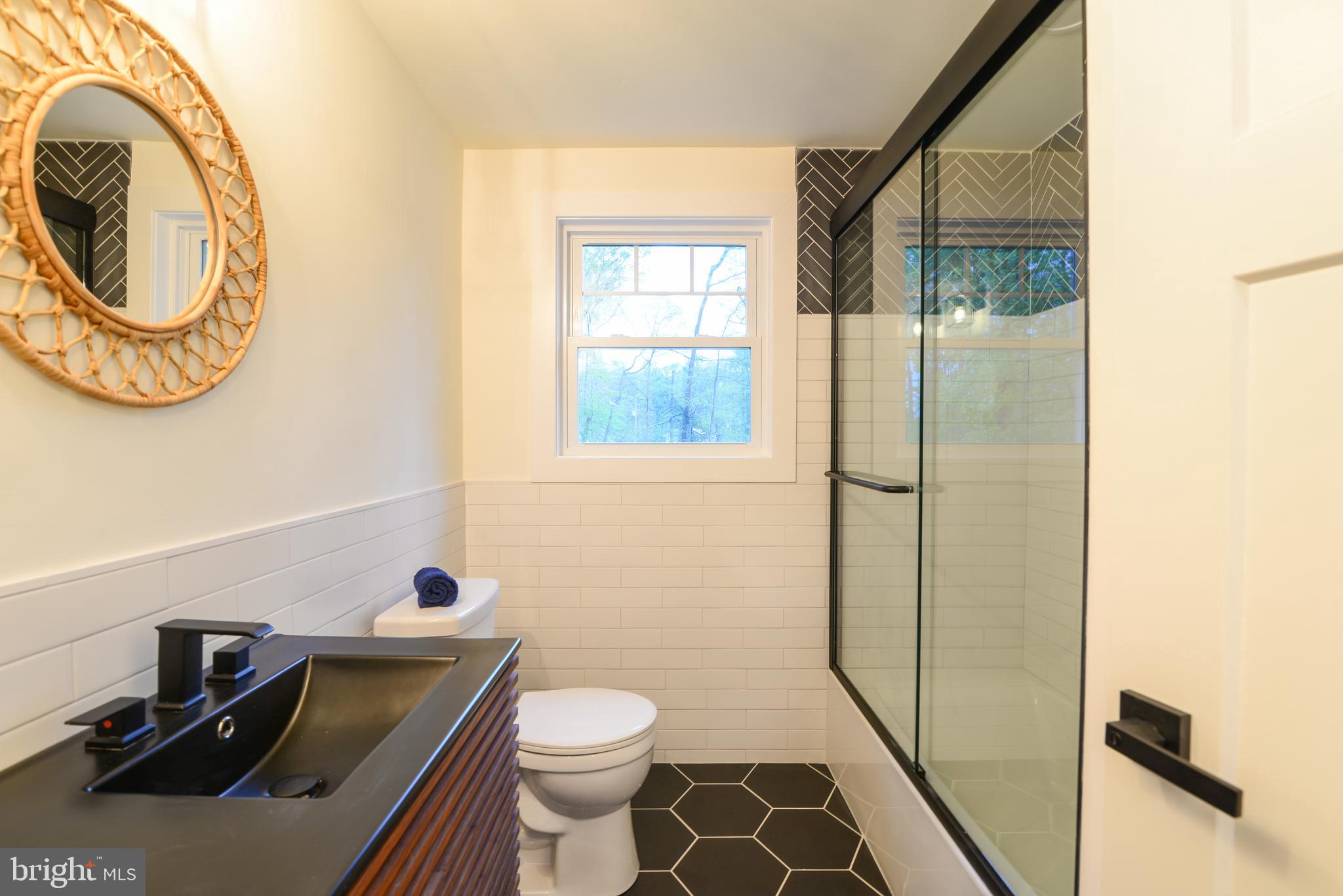 687 Jackson Road Mullica Hill, NJ 08062 - Photo 13 of 18 Full Bathroom View 2