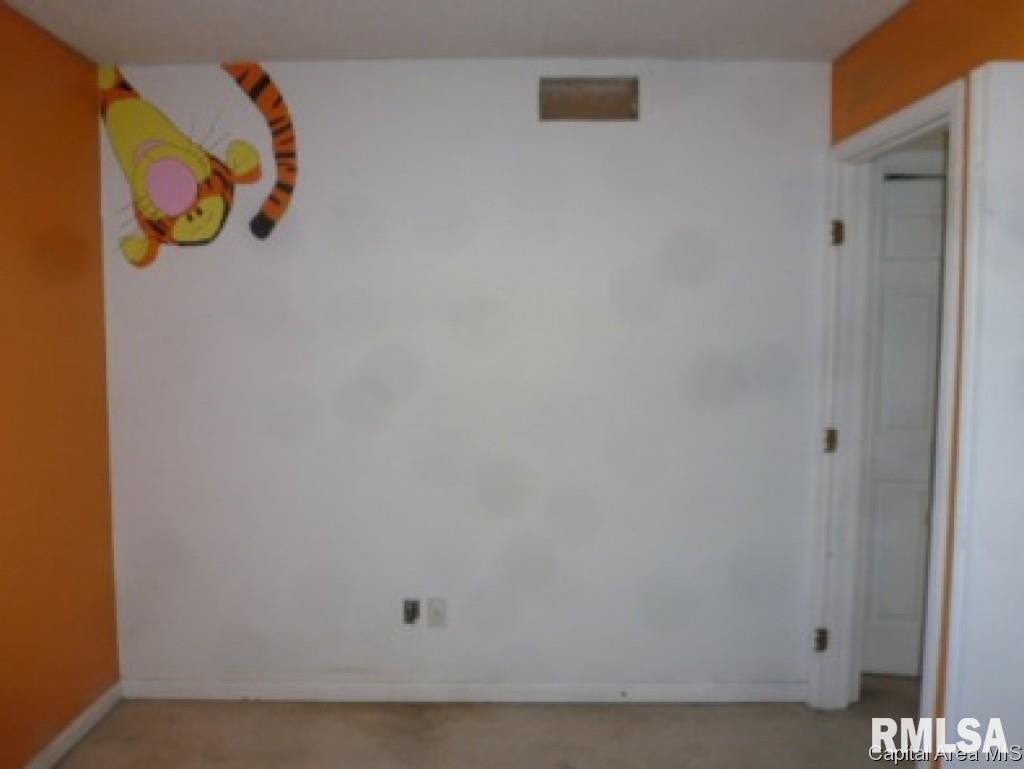946 South Green Meadow Drive Decatur, IL 62521 - Photo 11 of 14